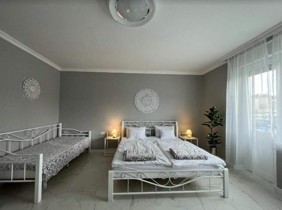 Camille Apartmanhouse Budapeste Exterior foto
