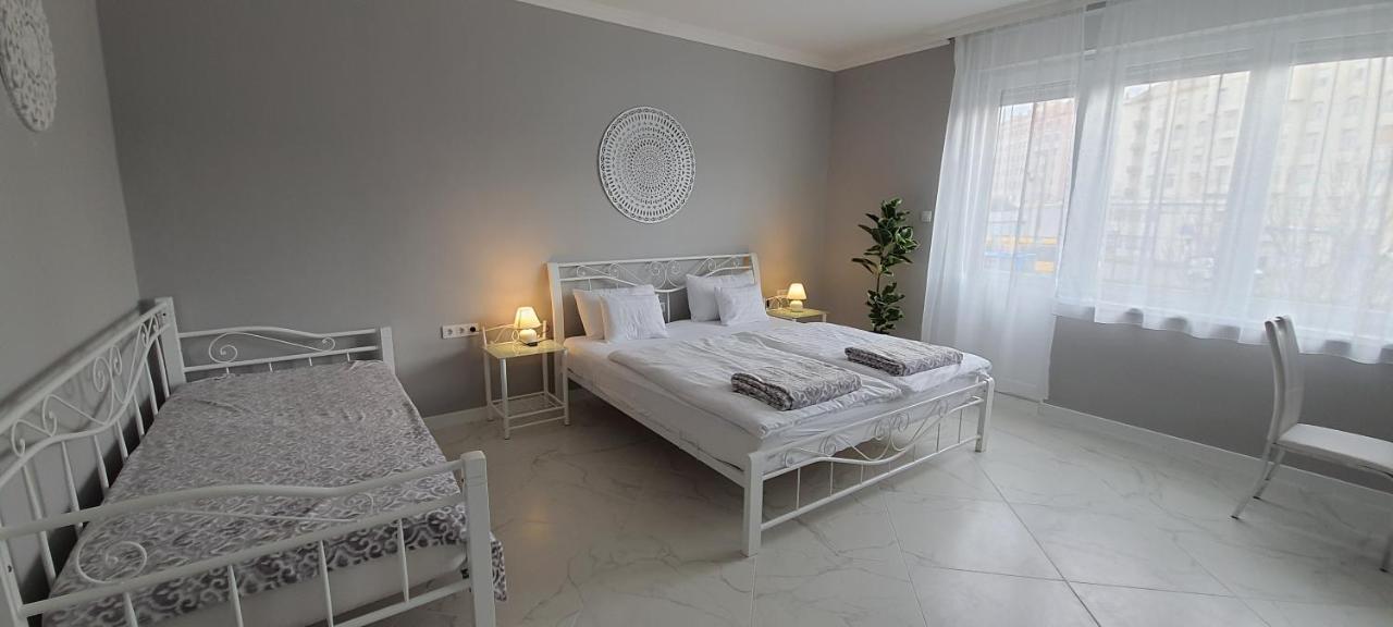 Camille Apartmanhouse Budapeste Exterior foto